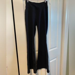 cute flare leggings!